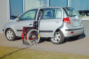 Hyundai Getz mit Rollstuhlverladesystem LADEBOY S2