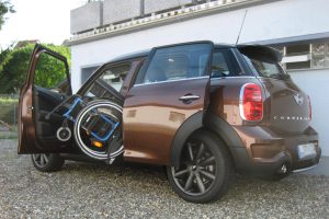 Mini Countryman mit Rollstuhlverladesystem LADEBOY S2