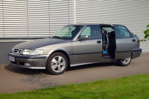 Saab 9-3 mit Rollstuhlverladesystem LADEBOY S2