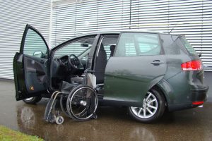 Seat Altea mit Rollstuhlverladesystem LADEBOY S2