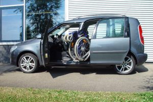 Skoda Roomster mit Rollstuhlverladesystem LADEBOY S2